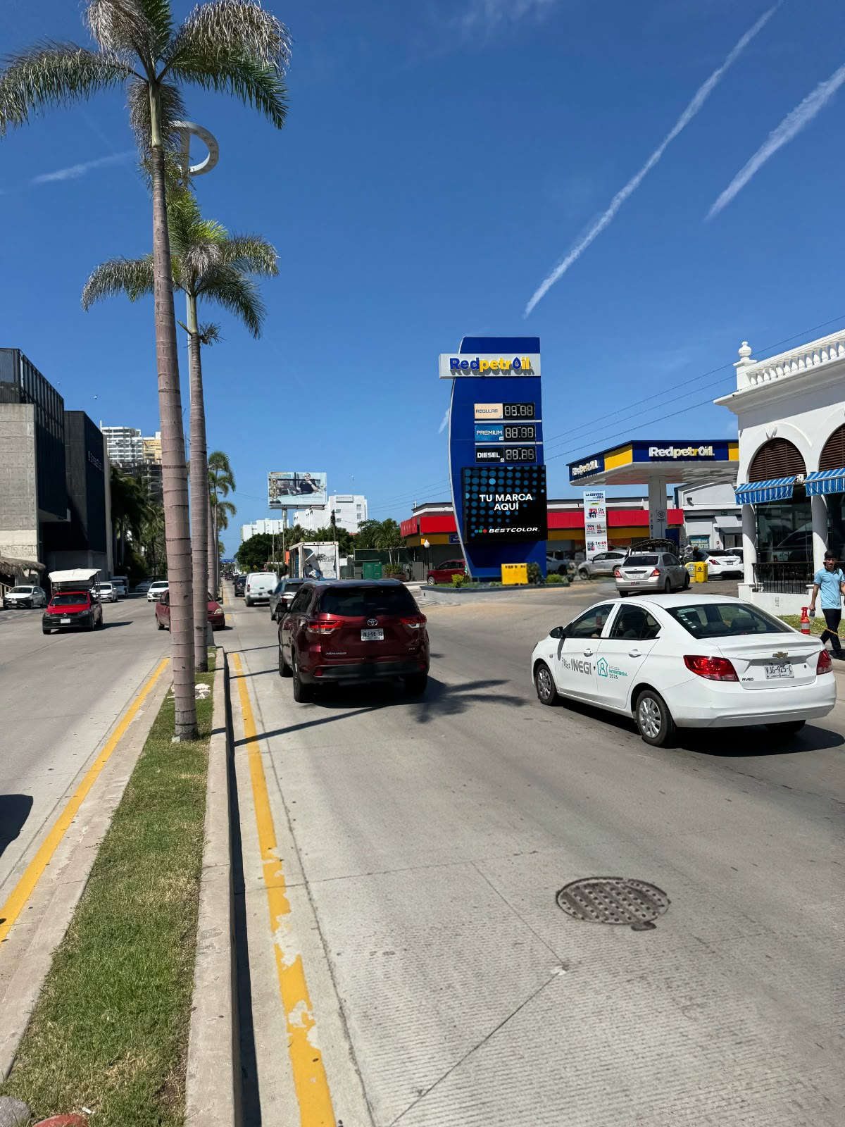 Tótem Pantallas Led Doble Cara — Mazatlán · Av. Camarón Sabalo — BESTCOLOR